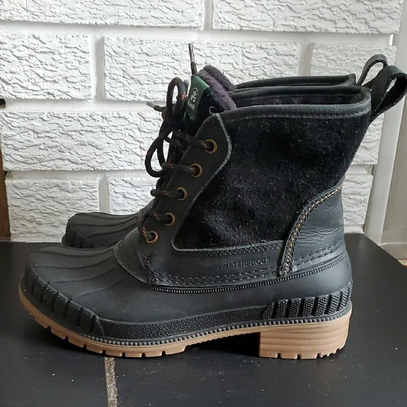 Kamik Women's Black Winter Vegan Water Resistant Boots with Stitching Size 6 - Picture 3 of 13